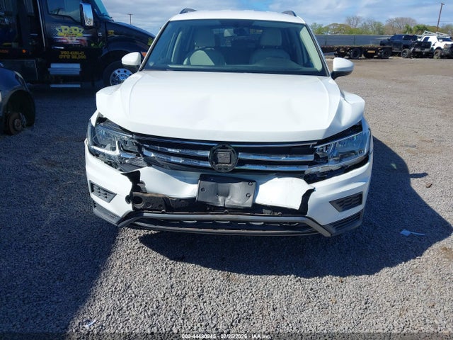 2018 Volkswagen Tiguan 2.0t Se/2.0t Sel მანქანა იყიდება აუქციონზე, vin: 3VV3B7AX4JM219314, აუქციონის ნომერი: 44480945