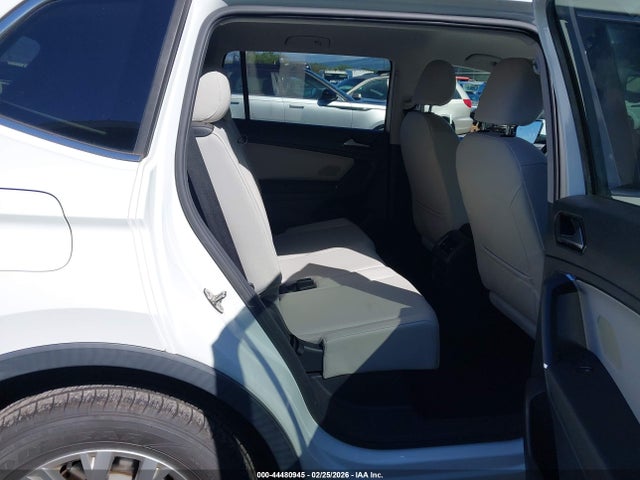 2018 Volkswagen Tiguan 2.0t Se/2.0t Sel მანქანა იყიდება აუქციონზე, vin: 3VV3B7AX4JM219314, აუქციონის ნომერი: 44480945