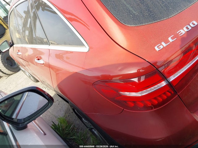 WDC0G4KB5KV184868 Mercedes-Benz Glc 300 4matic