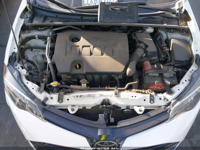 5YFBURHE9HP661948 Toyota COROLLA LE