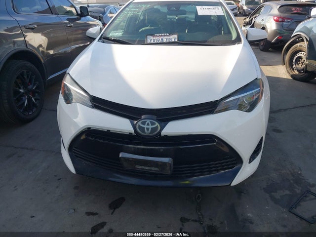 5YFBURHE9HP661948 Toyota COROLLA LE