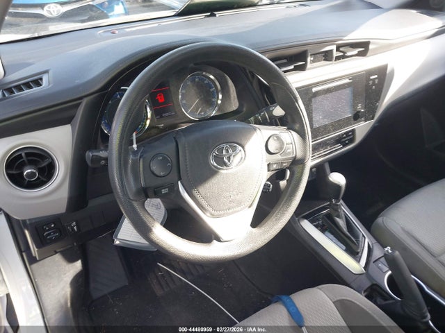 5YFBURHE9HP661948 Toyota COROLLA LE