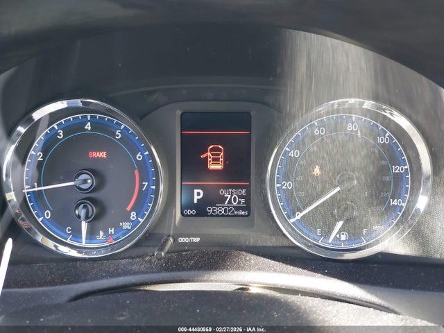 5YFBURHE9HP661948 Toyota COROLLA LE