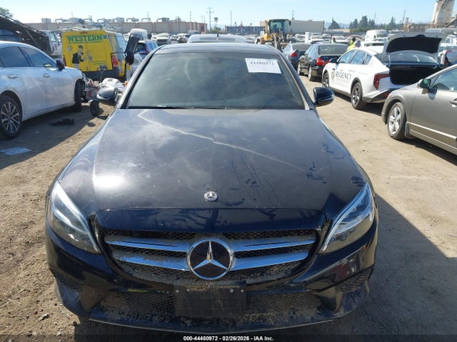 55SWF8DB3KU322573 Mercedes-Benz C 300