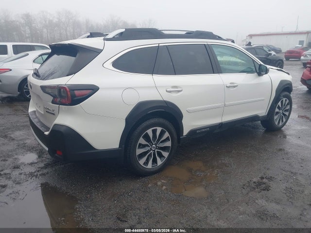44480975 :رقم المزاد ، 4S4BTGPD2P3119979 vin ، 2023 Subaru Outback Touring Xt مزاد بيع