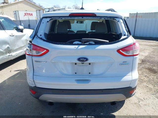 1FMCU0G9XFUA52996 Ford ESCAPE SE