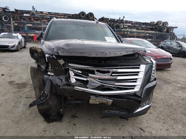 Продажа на аукционе авто 2016 Cadillac Escalade Platinum, vin: 1GYS4DKJ9GR107901, номер лота: 44480987