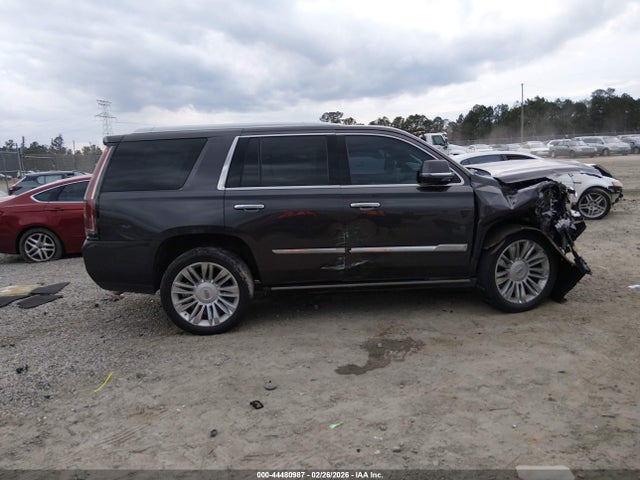 Продажа на аукционе авто 2016 Cadillac Escalade Platinum, vin: 1GYS4DKJ9GR107901, номер лота: 44480987