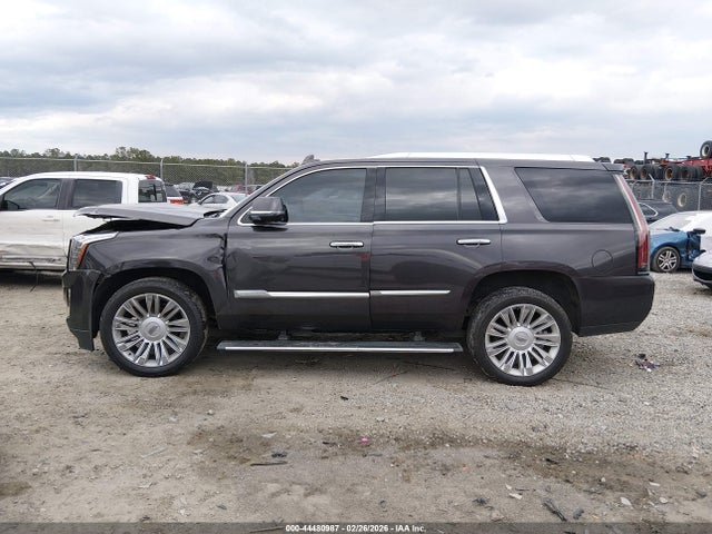 Продажа на аукционе авто 2016 Cadillac Escalade Platinum, vin: 1GYS4DKJ9GR107901, номер лота: 44480987