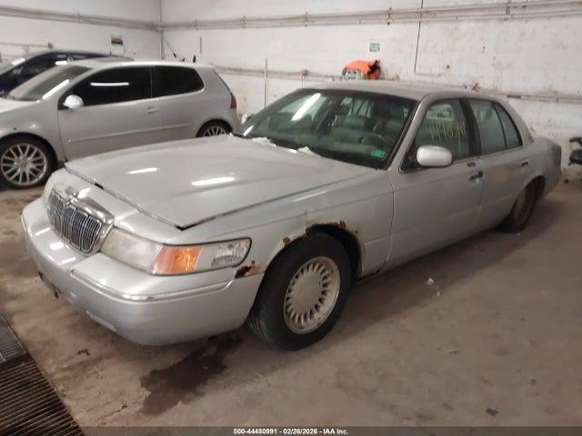 2000 Mercury Grand Marquis Ls მანქანა იყიდება აუქციონზე, vin: 2MEFM75W1YX686291, აუქციონის ნომერი: 44480991