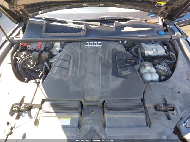 2018 AUDI Q7 WA1LAAF70JD020709 Photo 9
