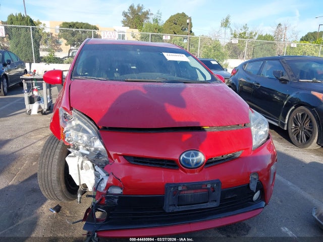 JTDKN3DU8E1835550 Toyota Prius Five