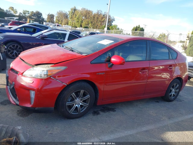 JTDKN3DU8E1835550 Toyota Prius Five