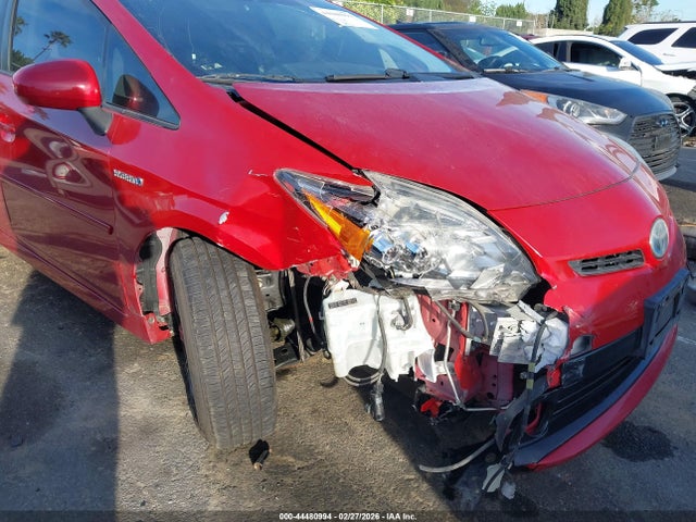JTDKN3DU8E1835550 Toyota Prius Five