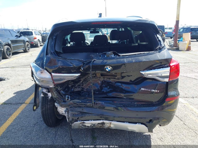 5UXTR7C53KLF32882 BMW X3 Sdrive30i