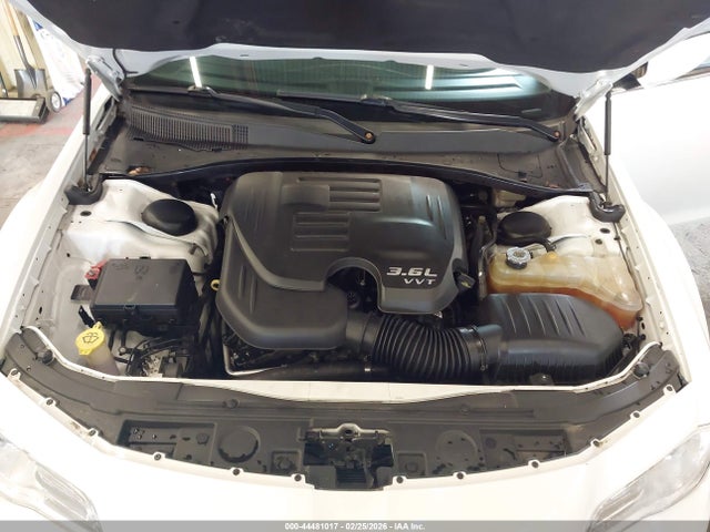 Продажа на аукционе авто 2015 Chrysler 300 Touring, vin: 2C3CCAAG6FH832716, номер лота: 44481017