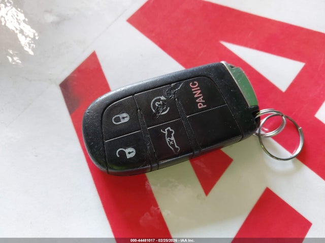 Продажа на аукционе авто 2015 Chrysler 300 Touring, vin: 2C3CCAAG6FH832716, номер лота: 44481017