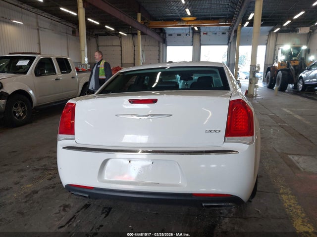Продажа на аукционе авто 2015 Chrysler 300 Touring, vin: 2C3CCAAG6FH832716, номер лота: 44481017