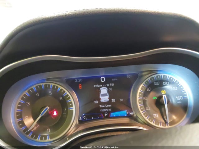 Продажа на аукционе авто 2015 Chrysler 300 Touring, vin: 2C3CCAAG6FH832716, номер лота: 44481017