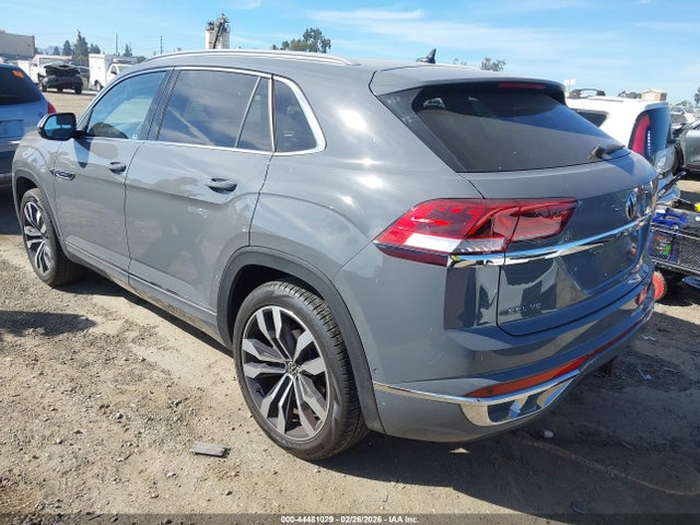 1V2FE2CA7NC215715 Volkswagen Atlas Cross Sport 3.6l V6 Sel Premium R-line