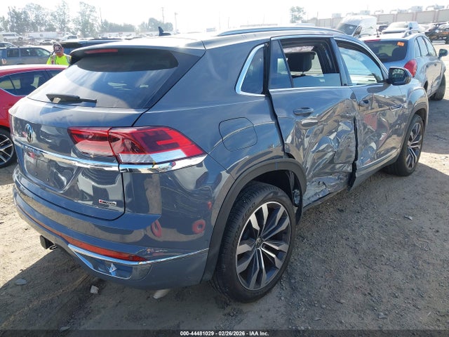 1V2FE2CA7NC215715 Volkswagen Atlas Cross Sport 3.6l V6 Sel Premium R-line