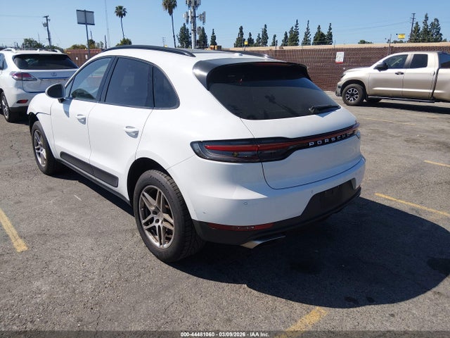 2020 PORSCHE MACAN WP1AA2A58LLB05264 Photo 2