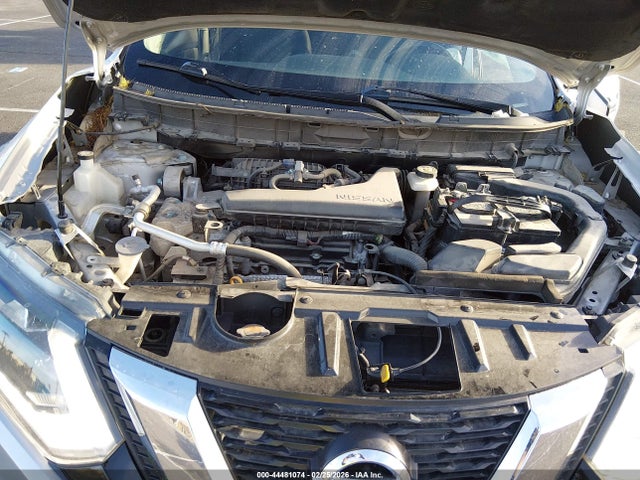 JN8AT2MV3HW006563 Nissan ROGUE SV