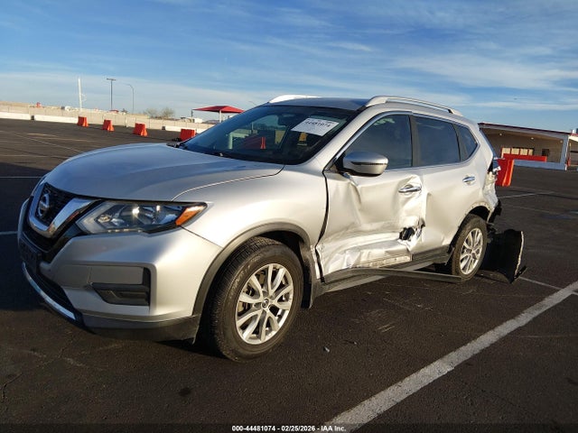 JN8AT2MV3HW006563 Nissan ROGUE SV