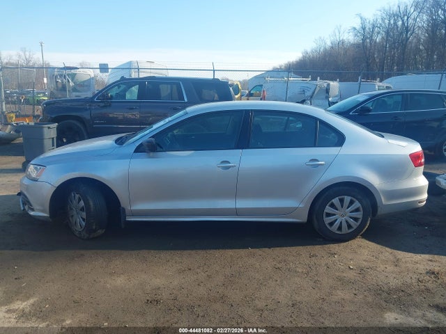 44481082 :رقم المزاد ، 3VW2K7AJ0FM301325 vin ، 2015 Volkswagen Jetta 2.0l S مزاد بيع