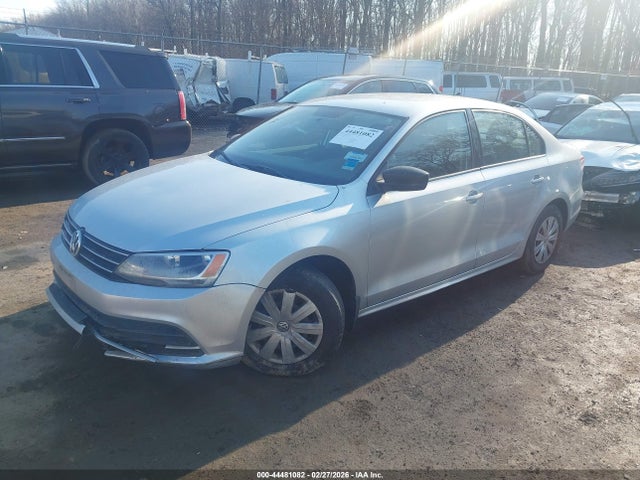 44481082 :رقم المزاد ، 3VW2K7AJ0FM301325 vin ، 2015 Volkswagen Jetta 2.0l S مزاد بيع
