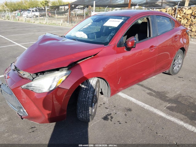 3MYDLBYV6KY501599 Toyota YARIS LE