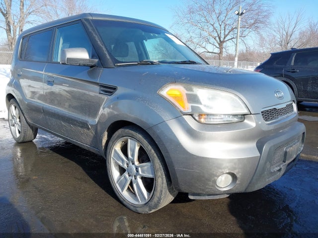 2010 KIA SOUL KNDJT2A26A7049039 Photo 0