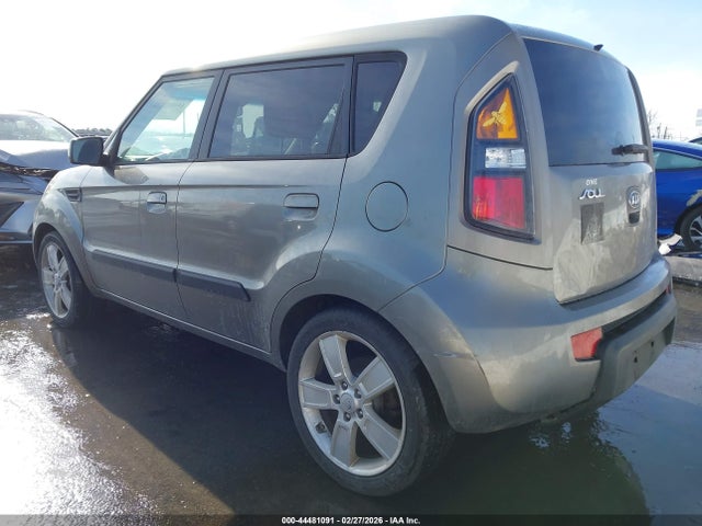 2010 KIA SOUL KNDJT2A26A7049039 Photo 2