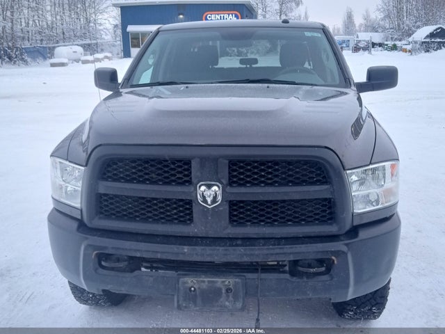 3C6TR5HT0JG295278 RAM 2500 Tradesman 4x4 8&#039; Box