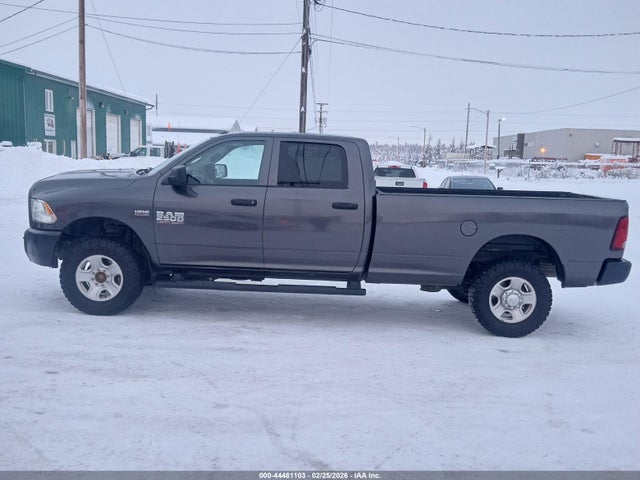 3C6TR5HT0JG295278 RAM 2500 Tradesman 4x4 8&#039; Box