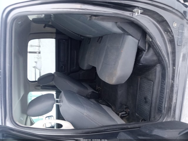 3C6TR5HT0JG295278 RAM 2500 Tradesman 4x4 8&#039; Box