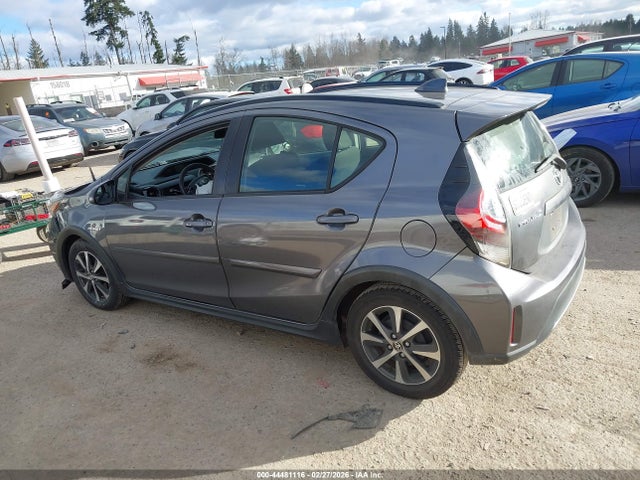 JTDKDTB31J1602634 Toyota Prius C Two