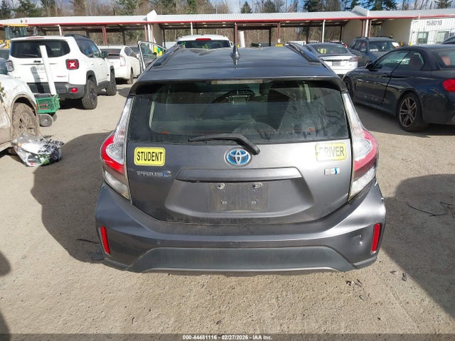 JTDKDTB31J1602634 Toyota Prius C Two