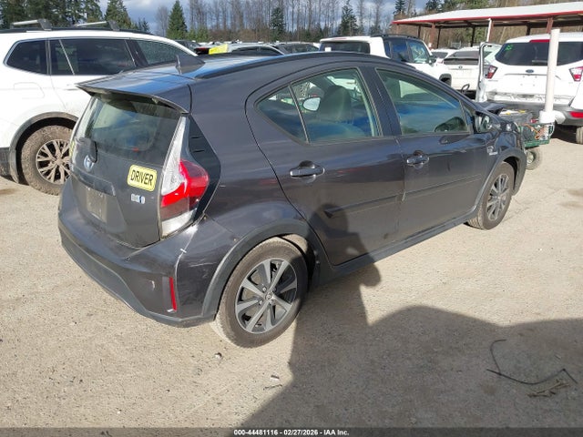 JTDKDTB31J1602634 Toyota Prius C Two