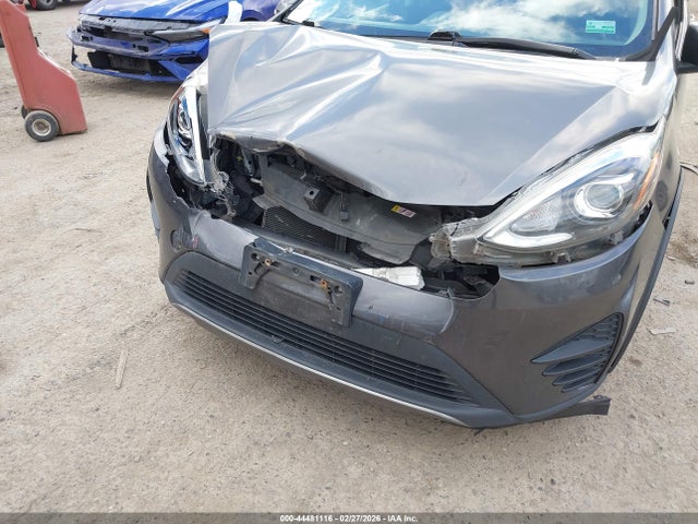 JTDKDTB31J1602634 Toyota Prius C Two