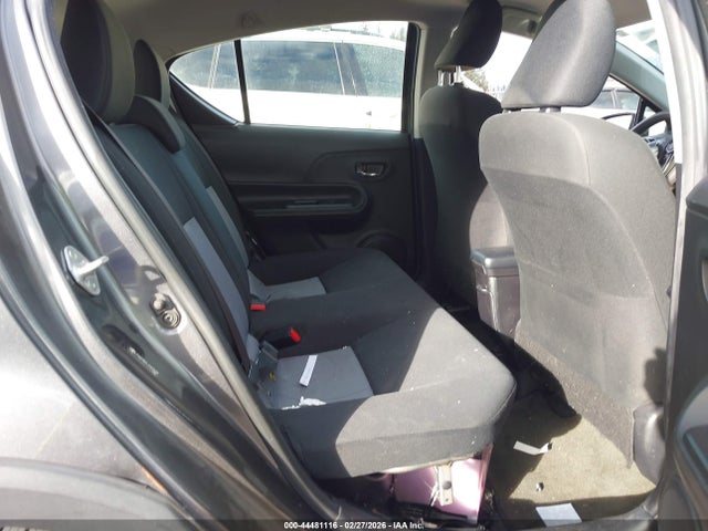 JTDKDTB31J1602634 Toyota Prius C Two