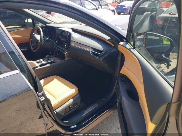 Продажа на аукционе авто 2026 Lexus Rx 450h+ Premium, vin: JTJCJMGA6T2039276, номер лота: 44481129