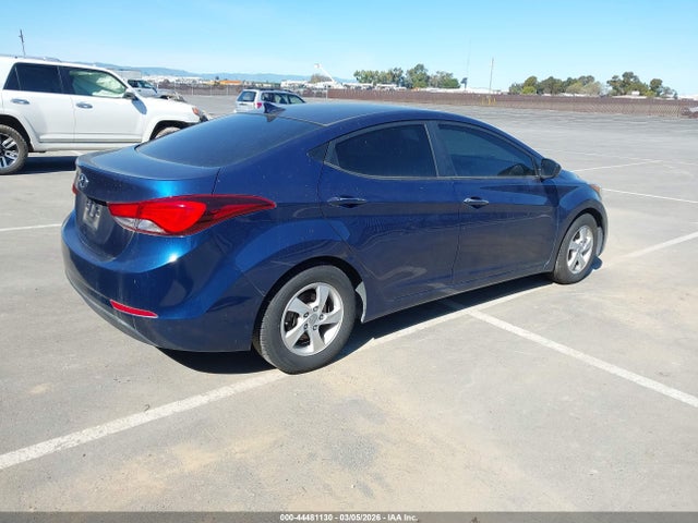5NPDH4AE7FH648345 Hyundai ELANTRA SE