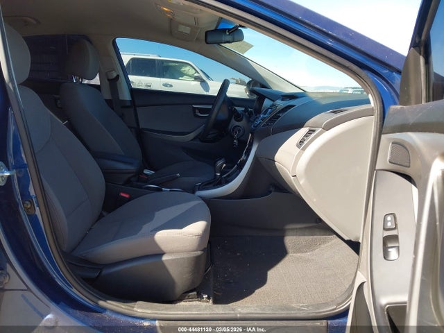 5NPDH4AE7FH648345 Hyundai ELANTRA SE