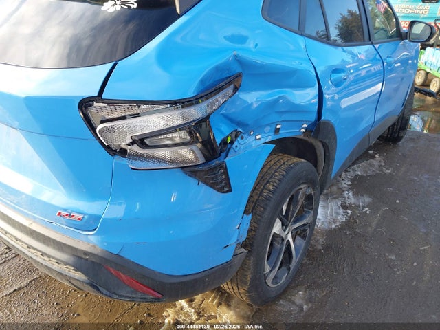 KL77LGE2XRC148951 Chevrolet Trax Fwd 1rs