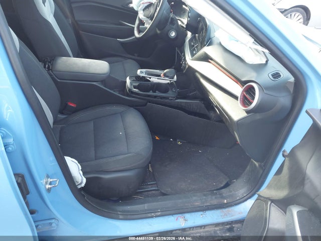 KL77LGE2XRC148951 Chevrolet Trax Fwd 1rs