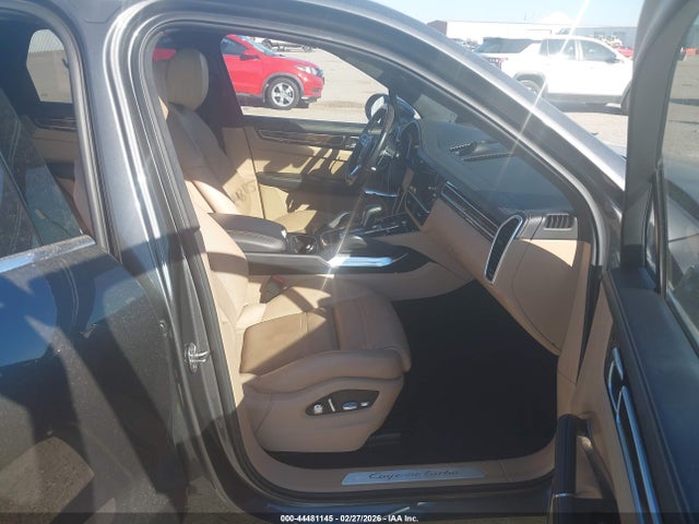 2019 PORSCHE CAYENNE WP1AF2AY1KDA80731 Photo 4