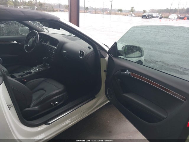 2013 Audi A5 2.0t Premium მანქანა იყიდება აუქციონზე, vin: WAUVFAFH6DN000775, აუქციონის ნომერი: 44481204