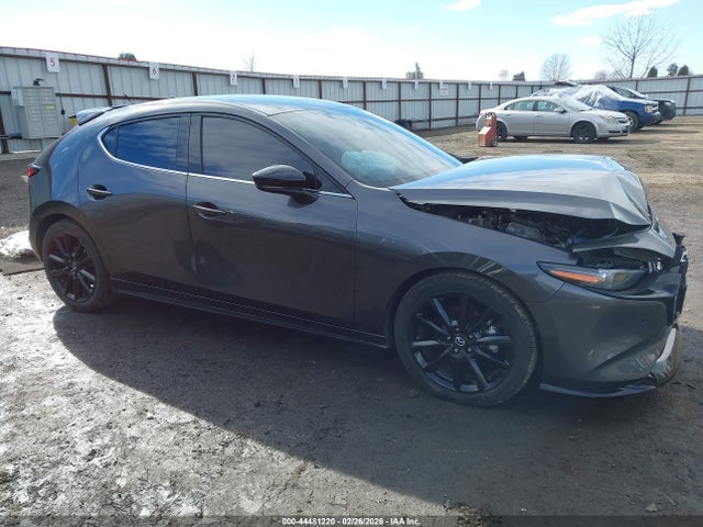 JM1BPBNY8M1347137 Mazda Mazda3 2.5 Turbo Premium Plus