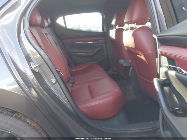JM1BPBNY8M1347137 Mazda Mazda3 2.5 Turbo Premium Plus